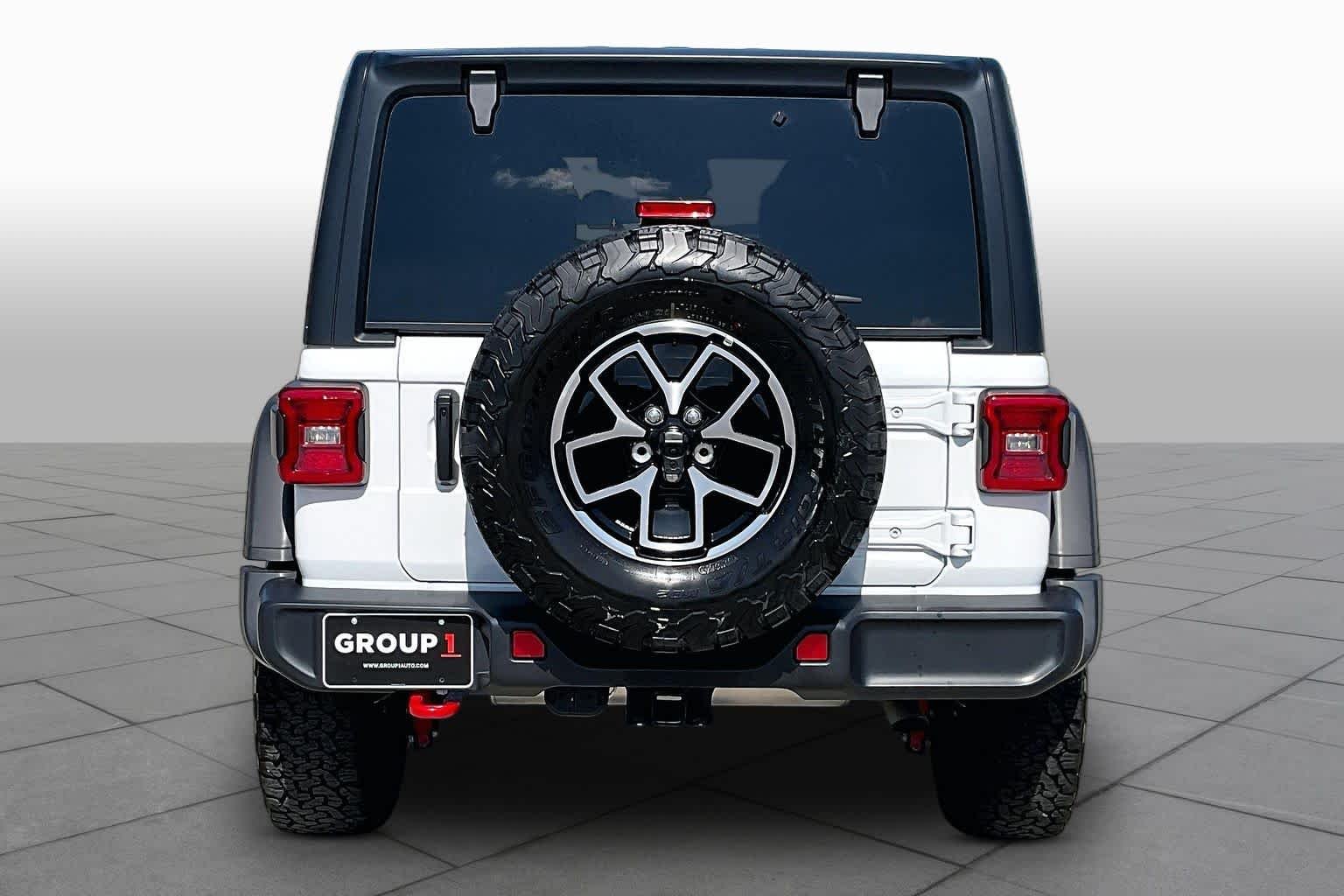 Used 2026 Bright White Clearcoat Jeep Rubicon image 5