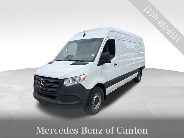 New 2025  Mercedes-Benz Cargo 170 WB image 1