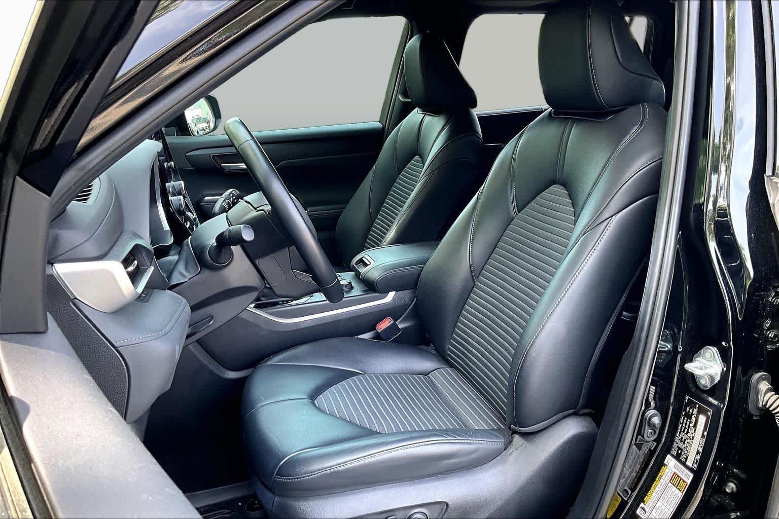 Used 2023 Midnight Black Metallic Toyota XSE image 8