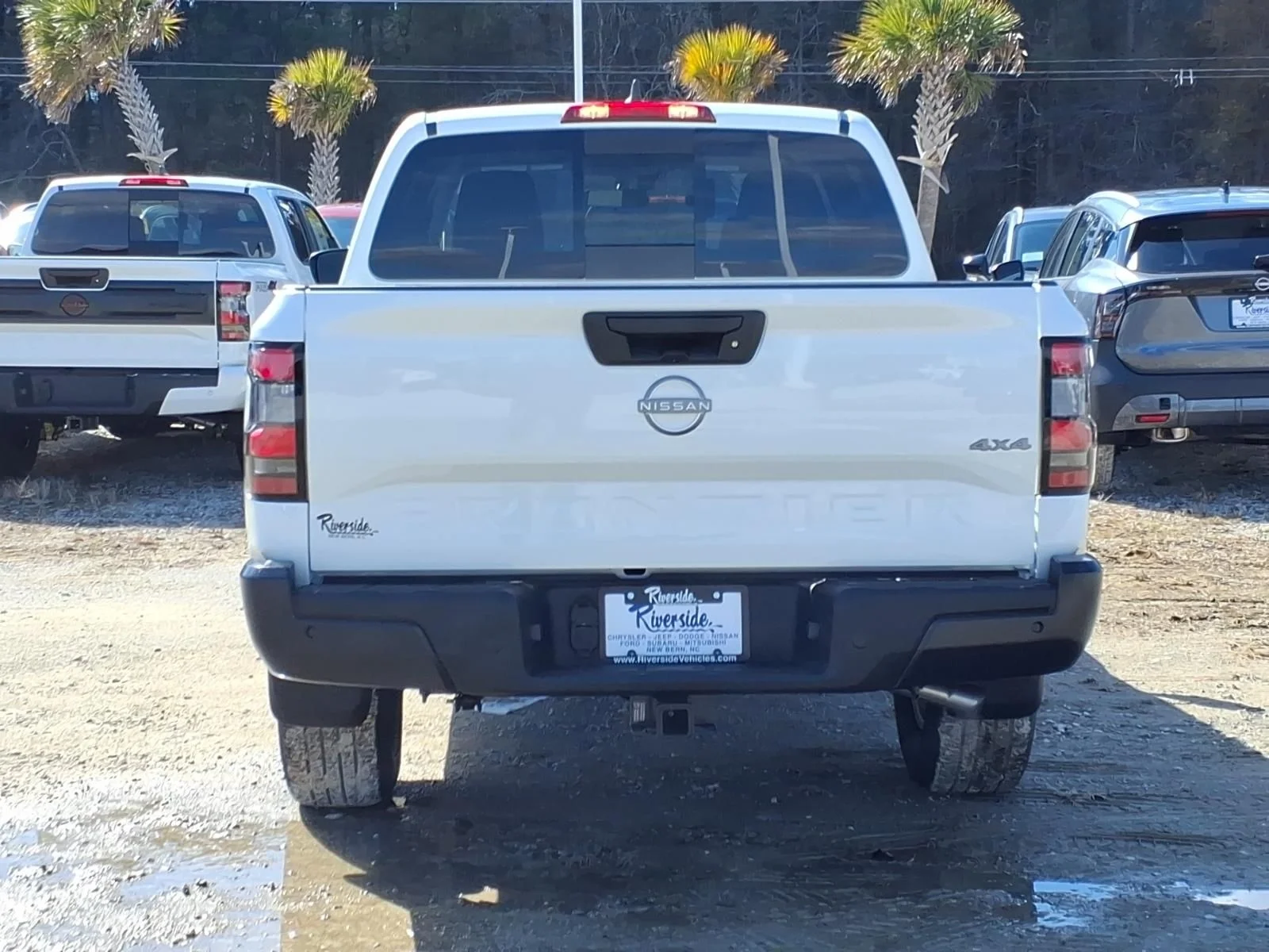New 2026 Glacier White Nissan Crew Cab S image 2