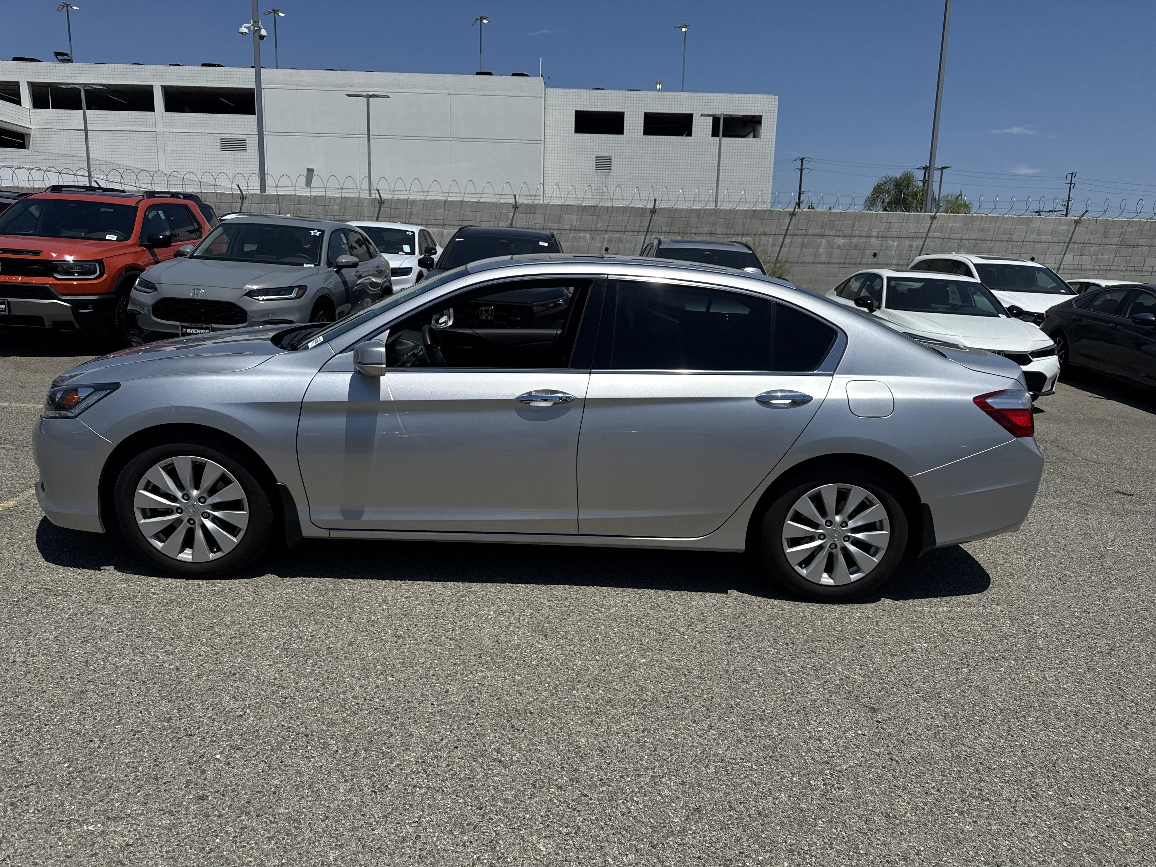 Used 2015  Honda  image 7