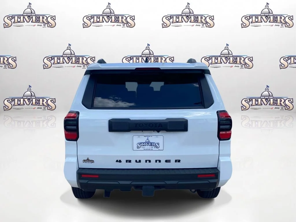 Used 2025 White Toyota SR5 image 7