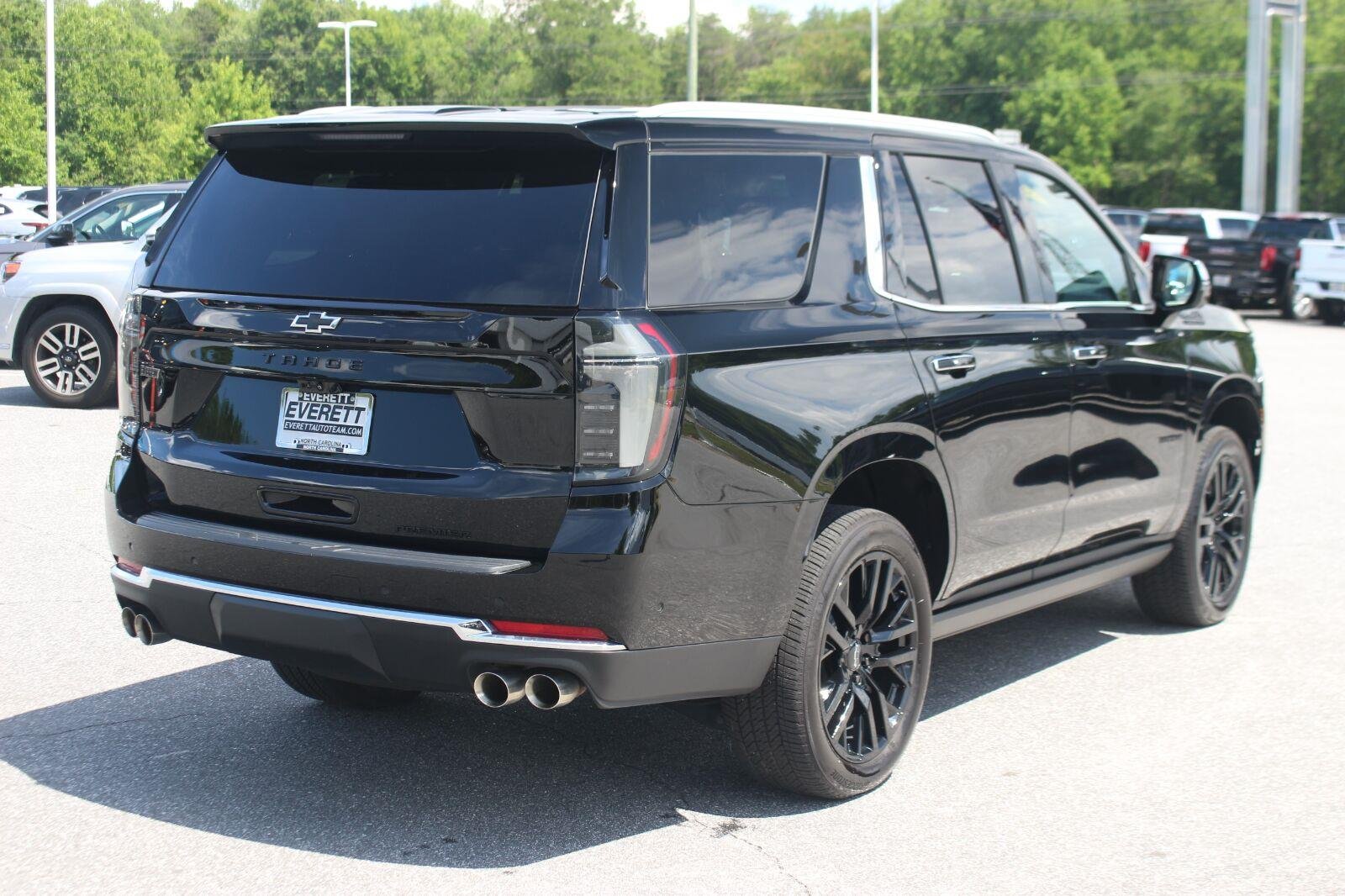 Used 2025 Black Chevrolet Premier image 7