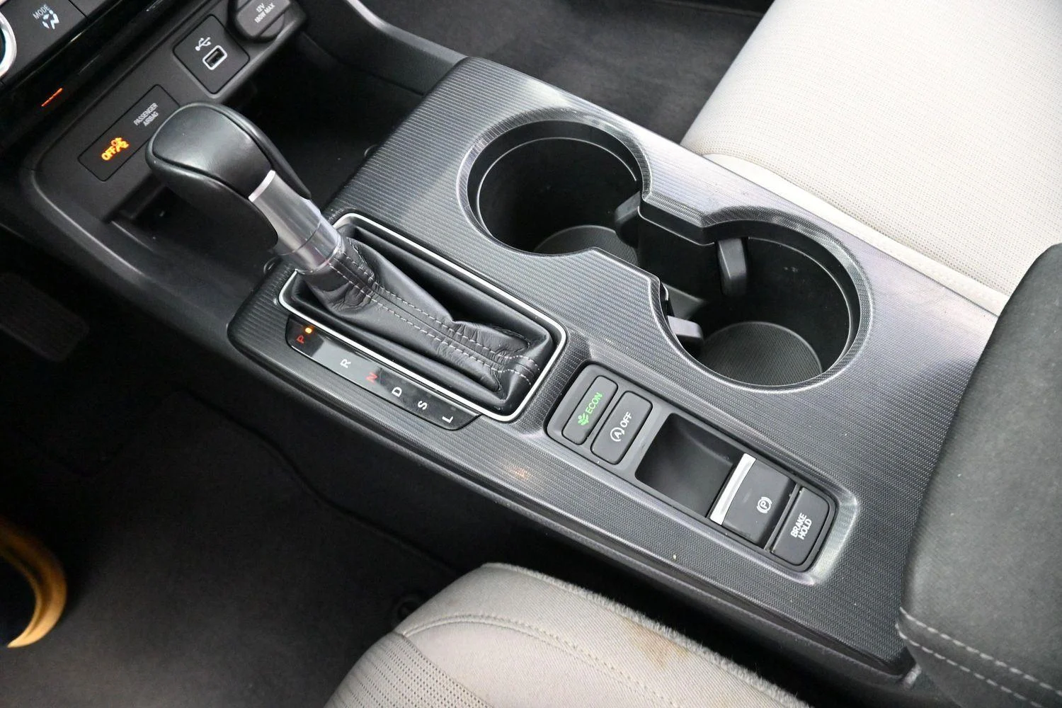 Used 2022 Platinum White Pearl Honda EX image 23
