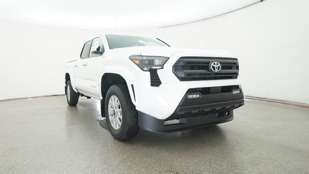 2025 Toyota Tacoma SR5 - Photo 16