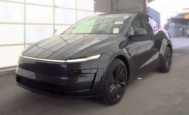 Used 2026 Tesla Model Y Long Range with VIN 7SAYGDEE5TA498888 for sale in Morton, IL