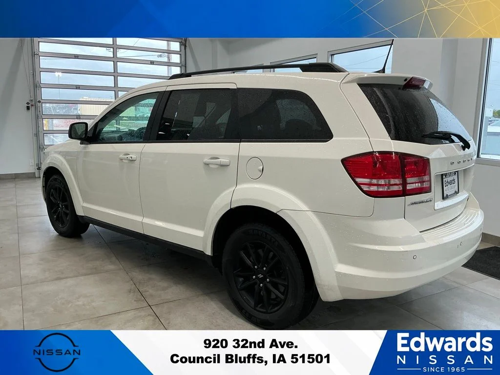 Used 2020 White Dodge SE image 5