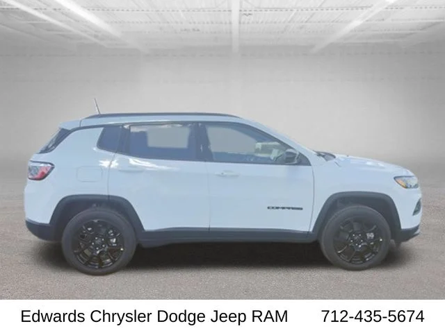 New 2026 White Jeep Latitude image 11