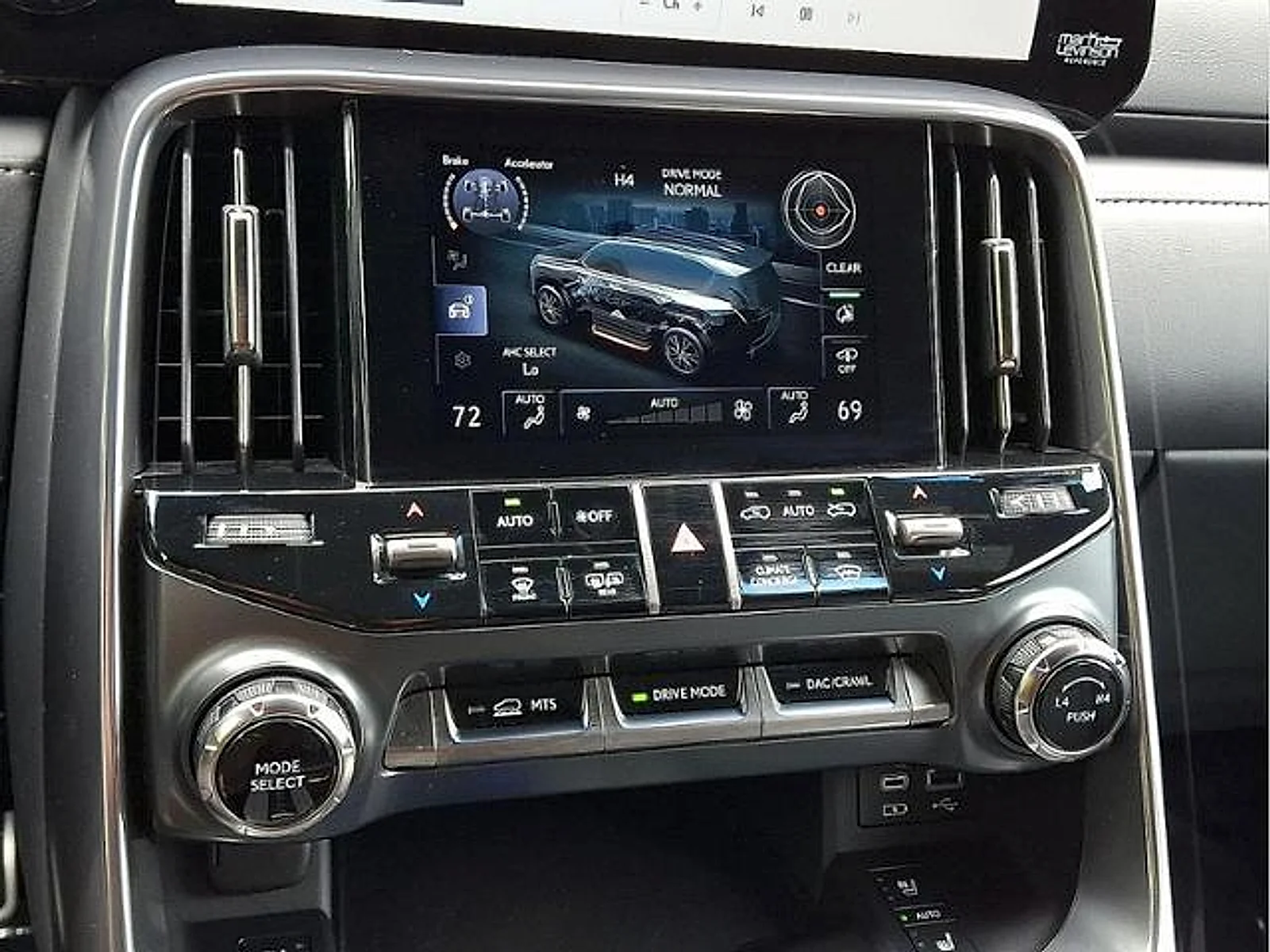 Used 2024 Ultra White Lexus LX 600 F SPORT image 20