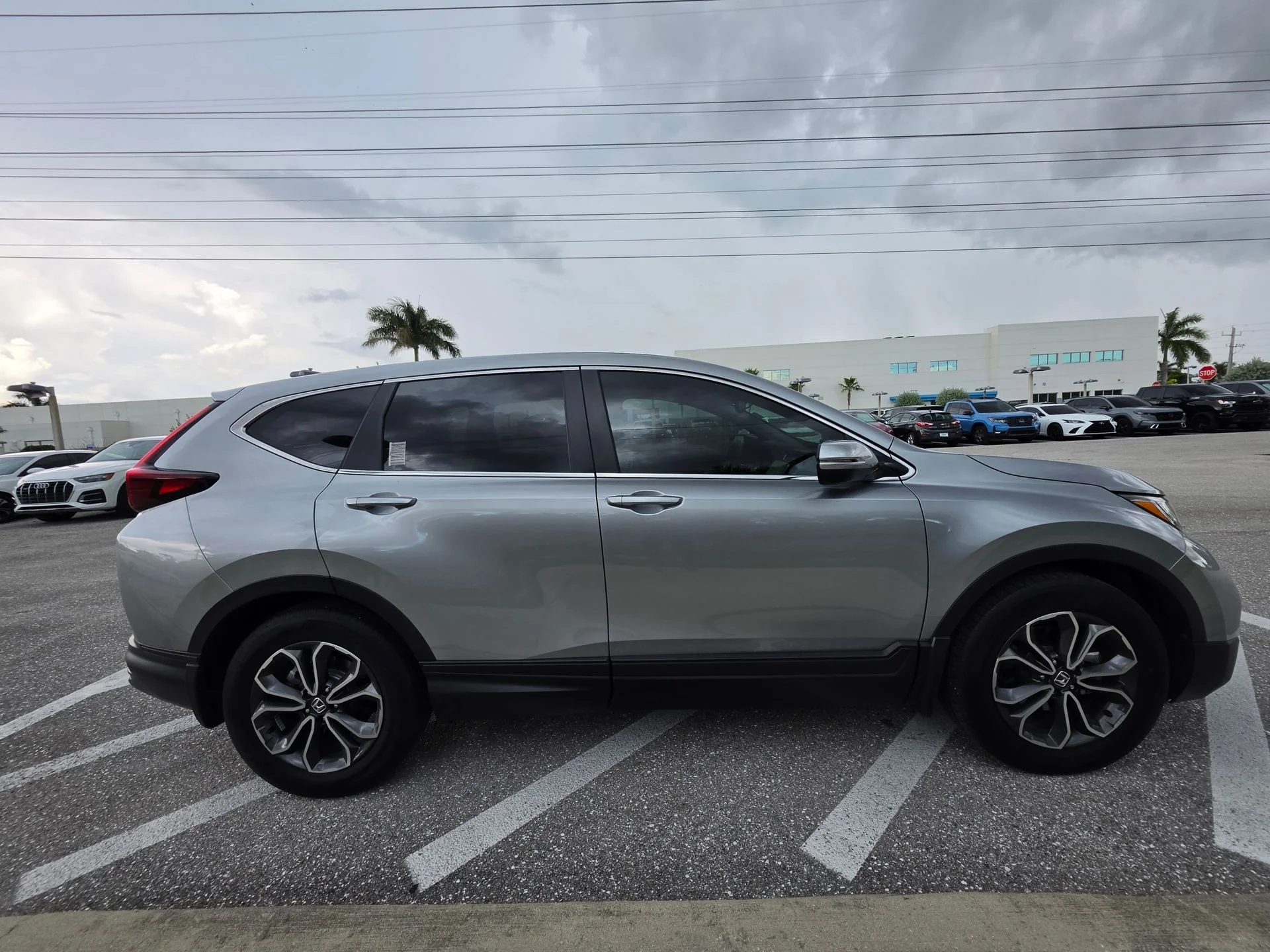 Used 2021  Honda EX-L image 4