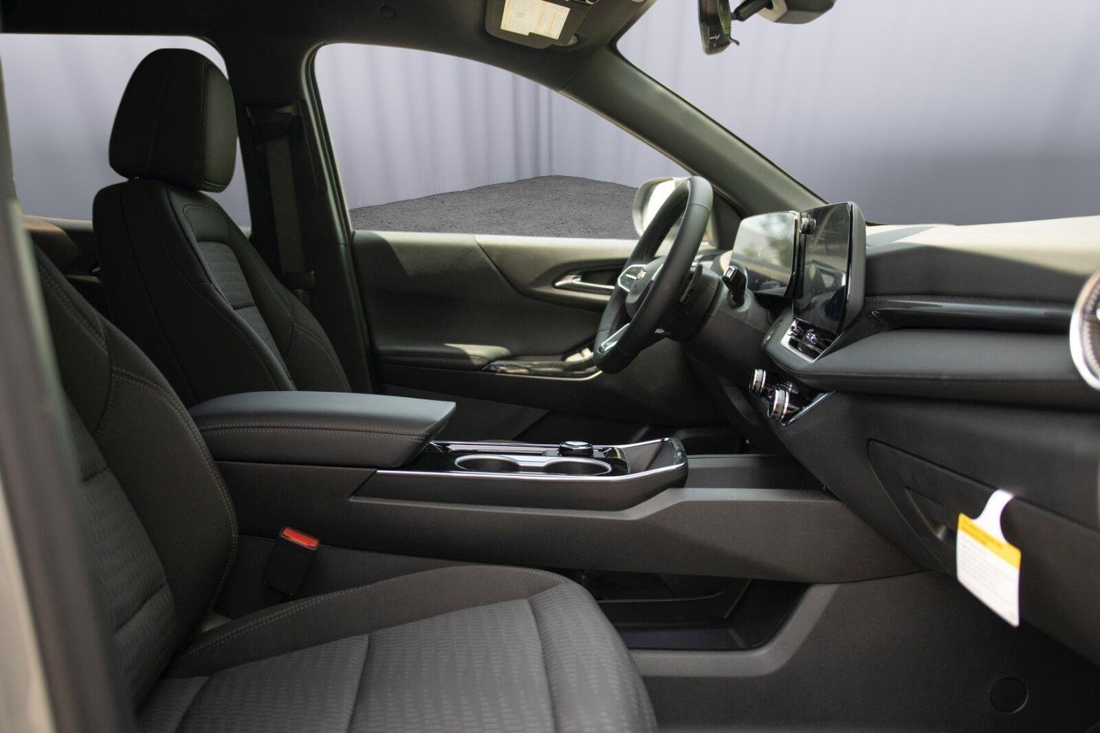 2026 Chevrolet Equinox LT - Photo 24