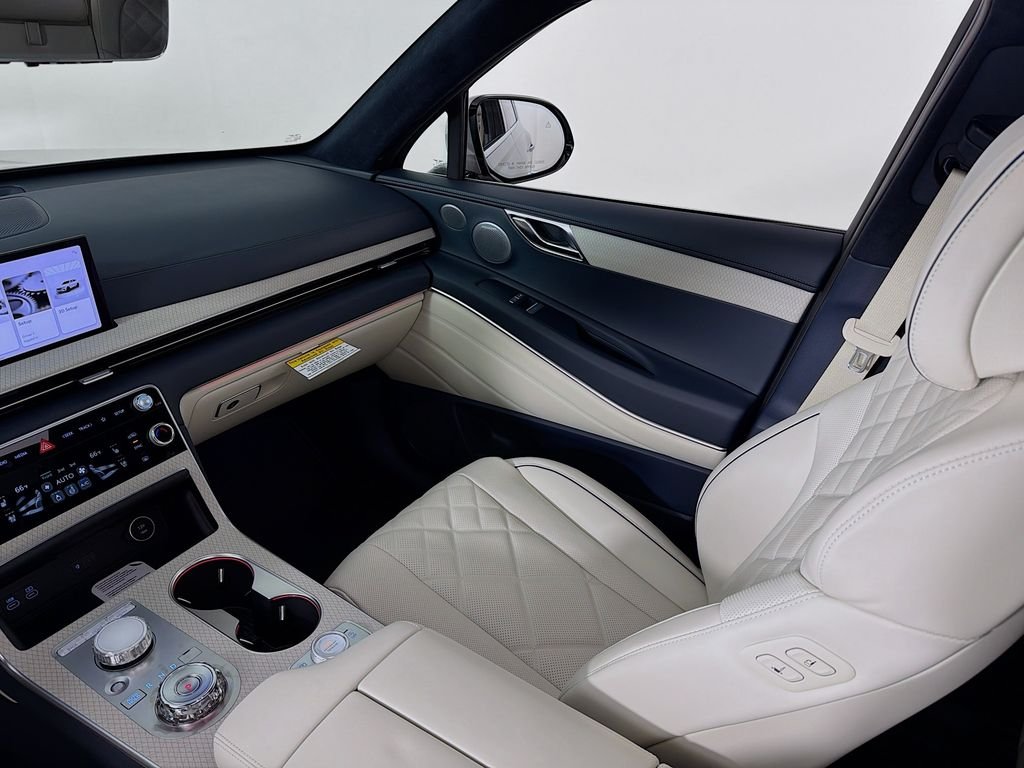 New 2026 Savile Silver Genesis 3.5T Prestige image 25