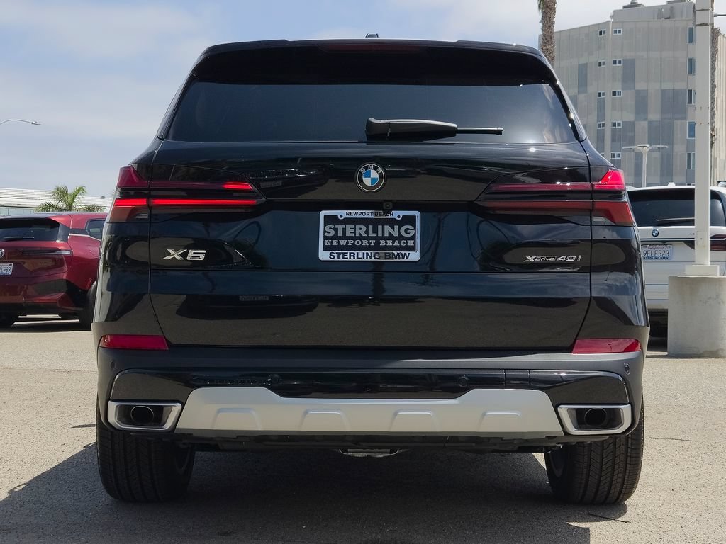 New 2026 Black Sapphire Metallic BMW xDrive40i image 17