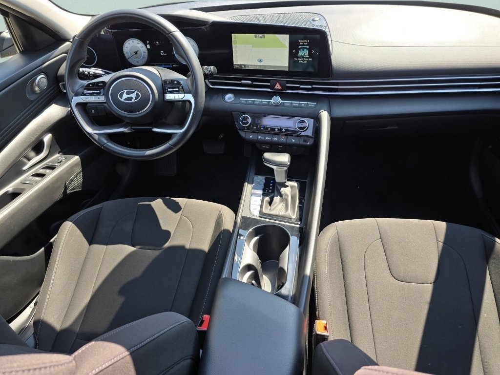 Used 2025 Fluid Metal Hyundai SEL Convenience image 32