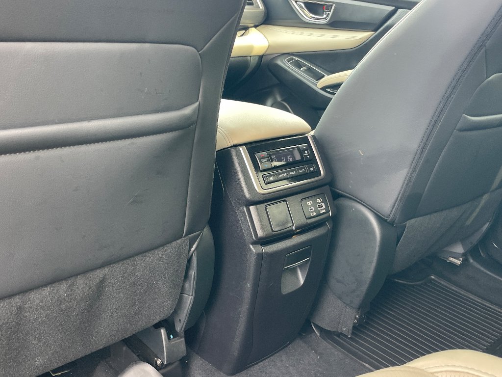 Used 2023 Crystal White Pearl Subaru Limited image 15