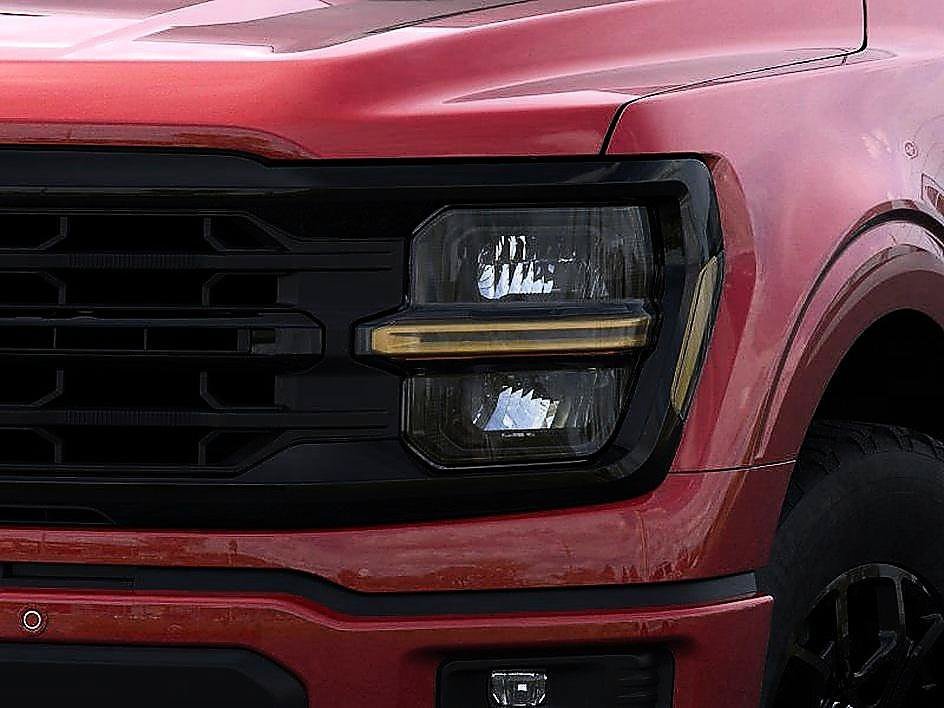 New 2026 Ruby Red Metallic Tinted Clearcoat Ford XLT image 18
