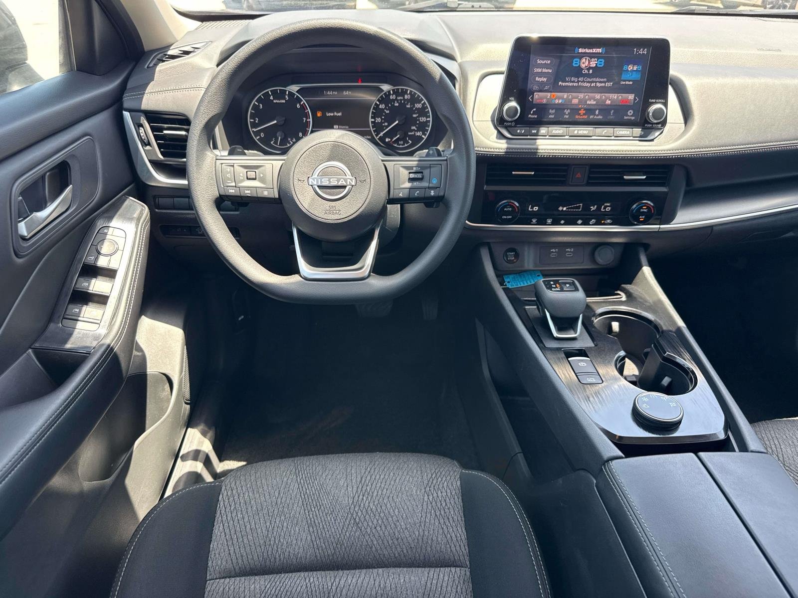 Used 2024 Gray Nissan SV image 13