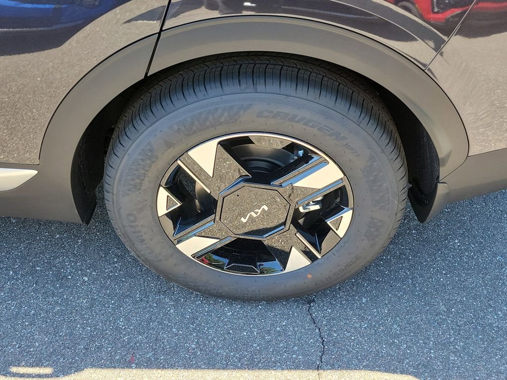 New 2026 Gray Kia LX image 38