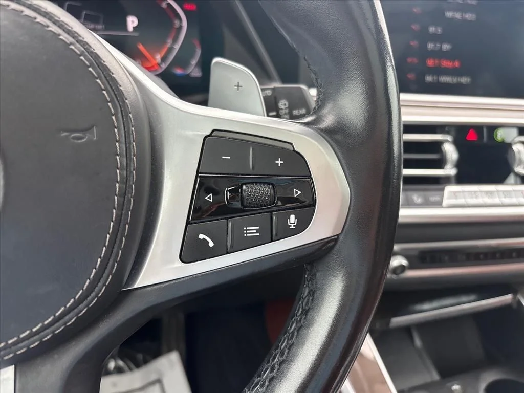 Used 2022 Black BMW sDrive40i image 28