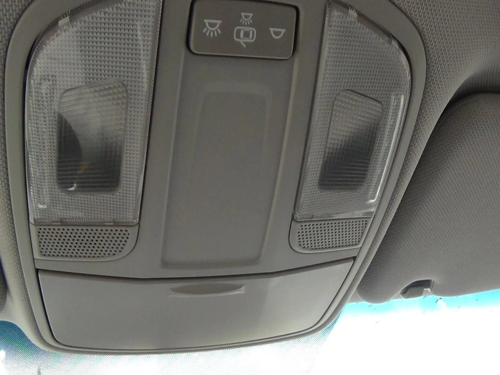 Used 2018 Machine Gray (2c) Hyundai Eco image 28