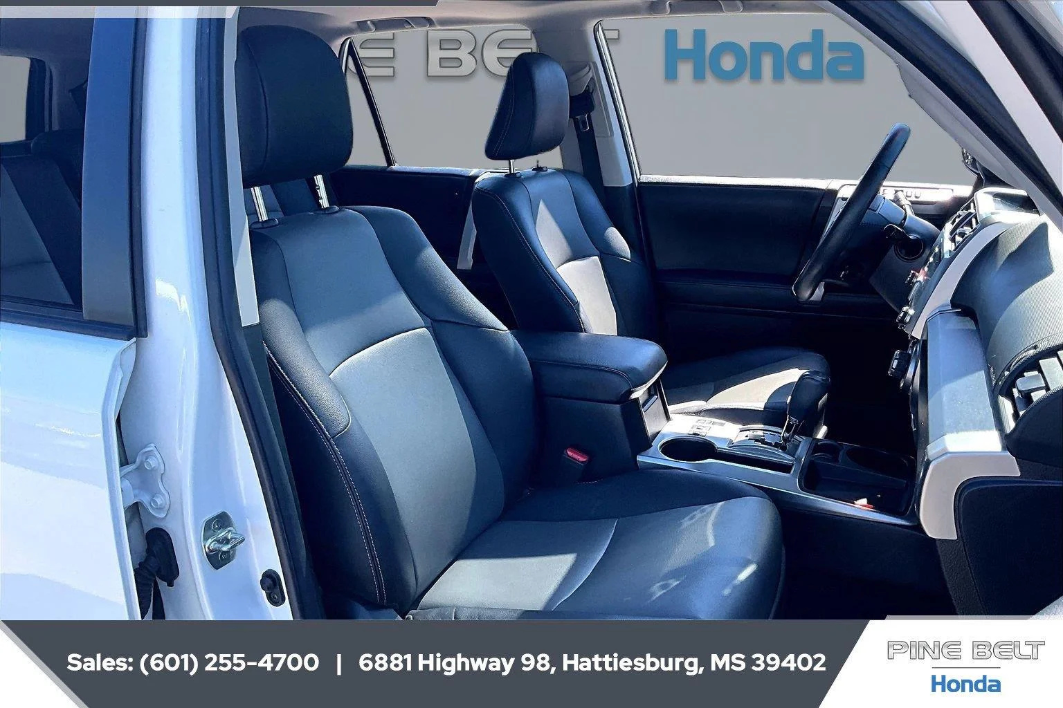 Used 2023 Ice Cap Toyota SR5 Premium image 6