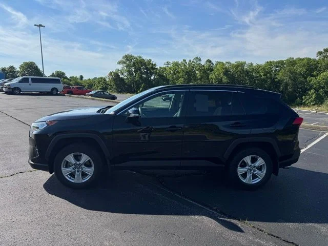 Used 2020 Midnight Black Metallic Toyota XLE image 6
