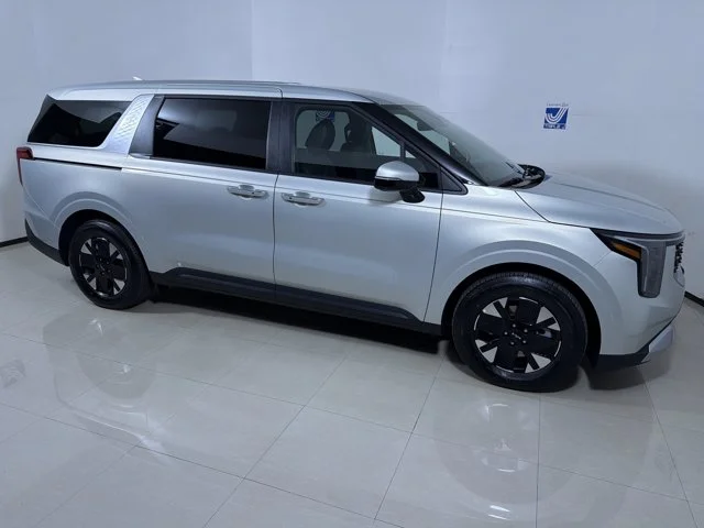 New 2027 IVORY SILVER Kia LXS image 7