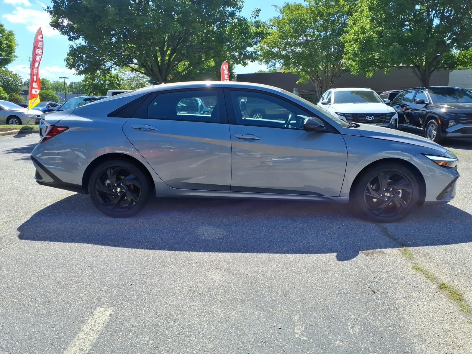 Used 2026 Fluid Metal Hyundai SEL Sport image 5