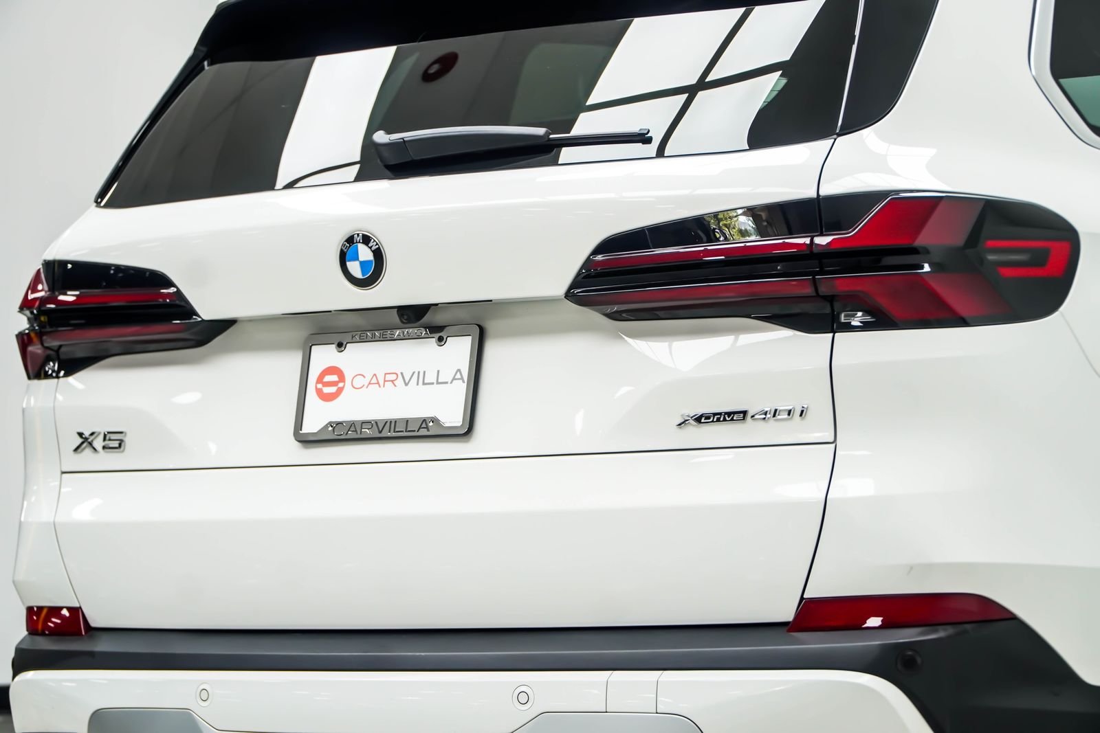 Used 2024 White BMW xDrive40i image 15