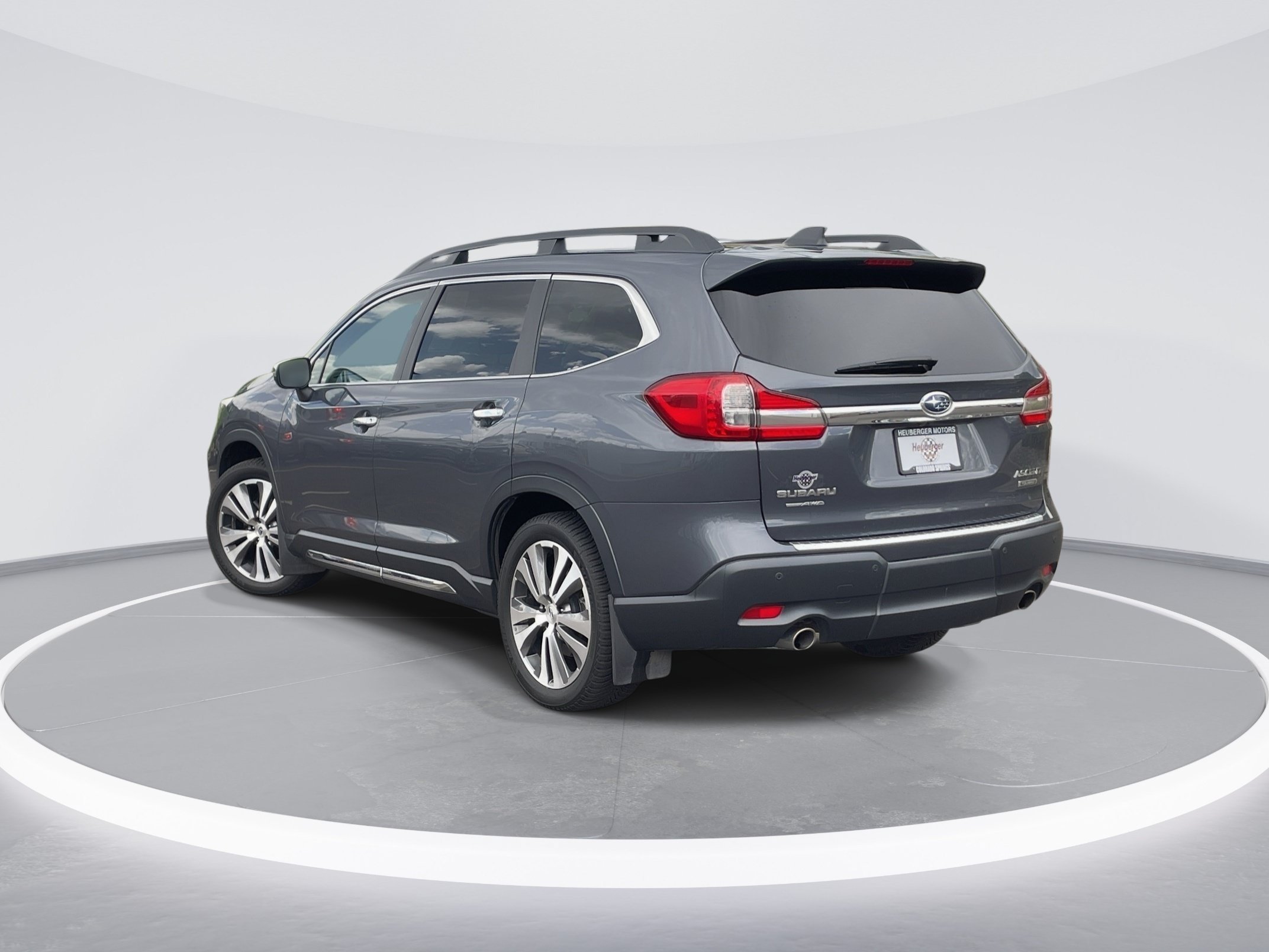 Used 2022 Magnetite Gray Metallic Subaru Touring image 7