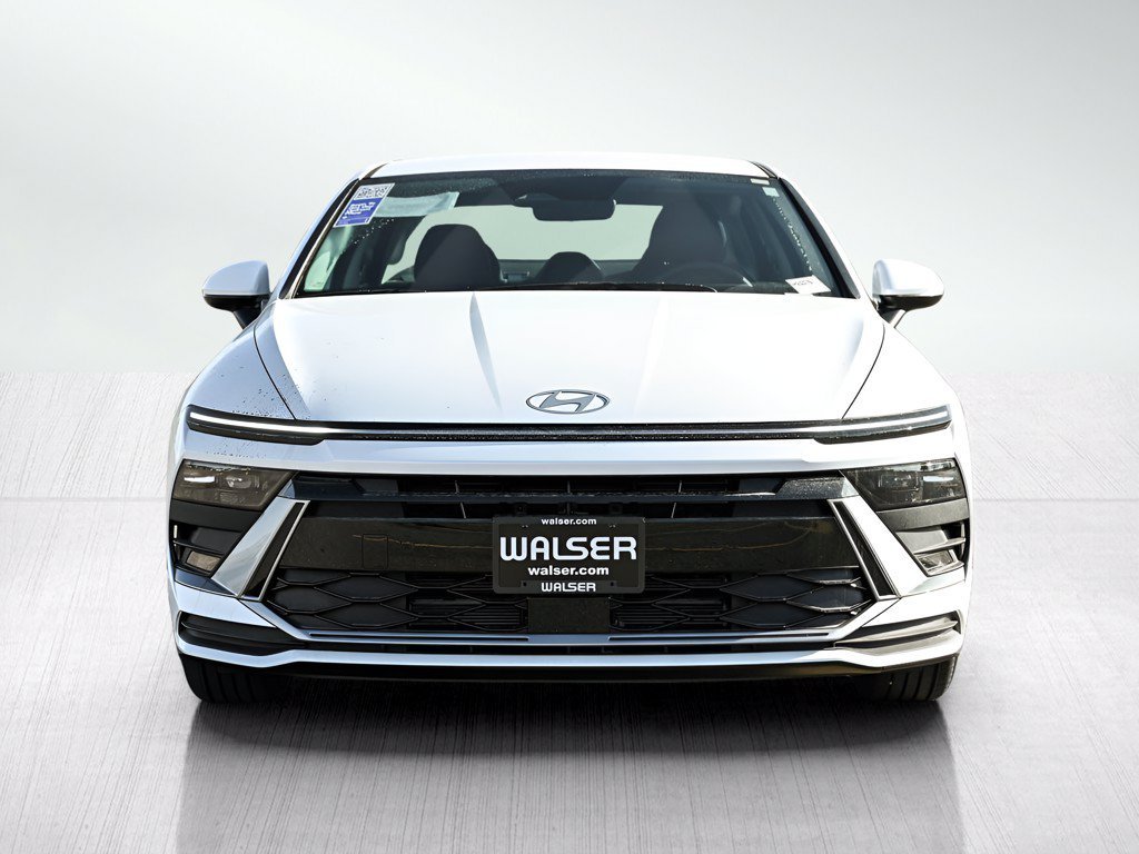 New 2026 Serenity White Hyundai Blue FWD image 2