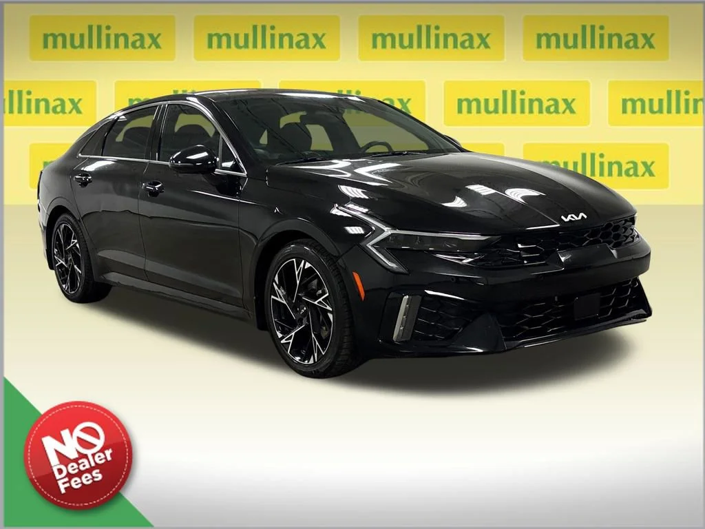 2025 Kia Optima GT-Line AWD's photo