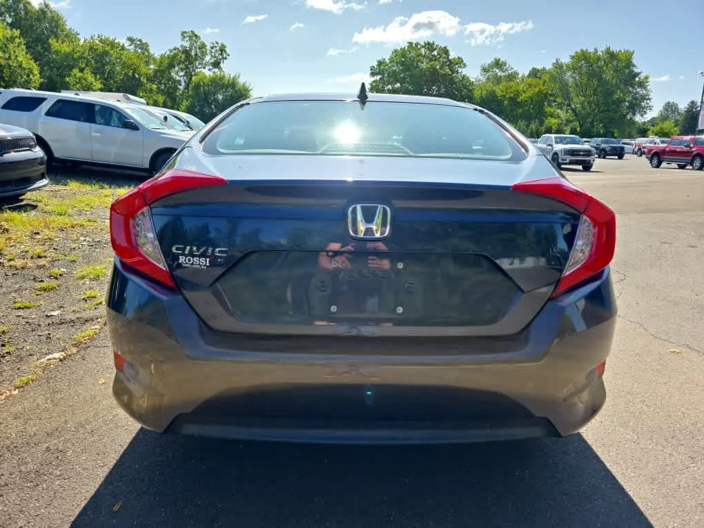 Used 2017 Modern Steel Metallic Honda EX image 6