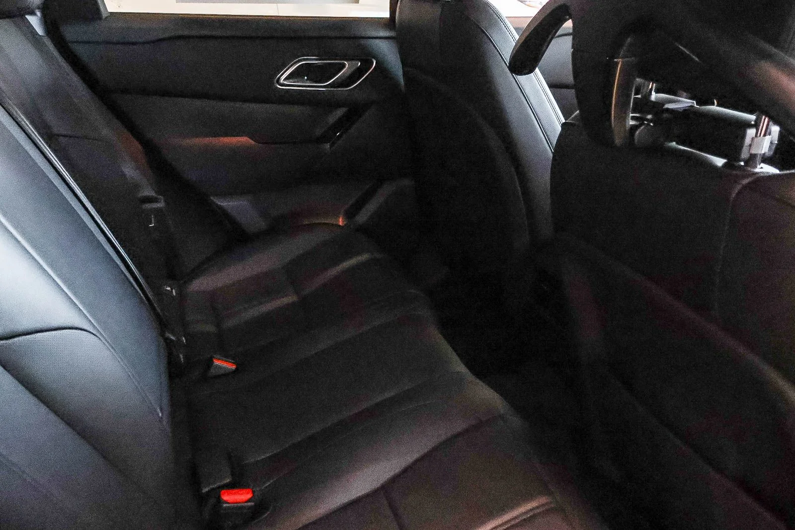 New 2026 Santorini Black Land Rover S image 18
