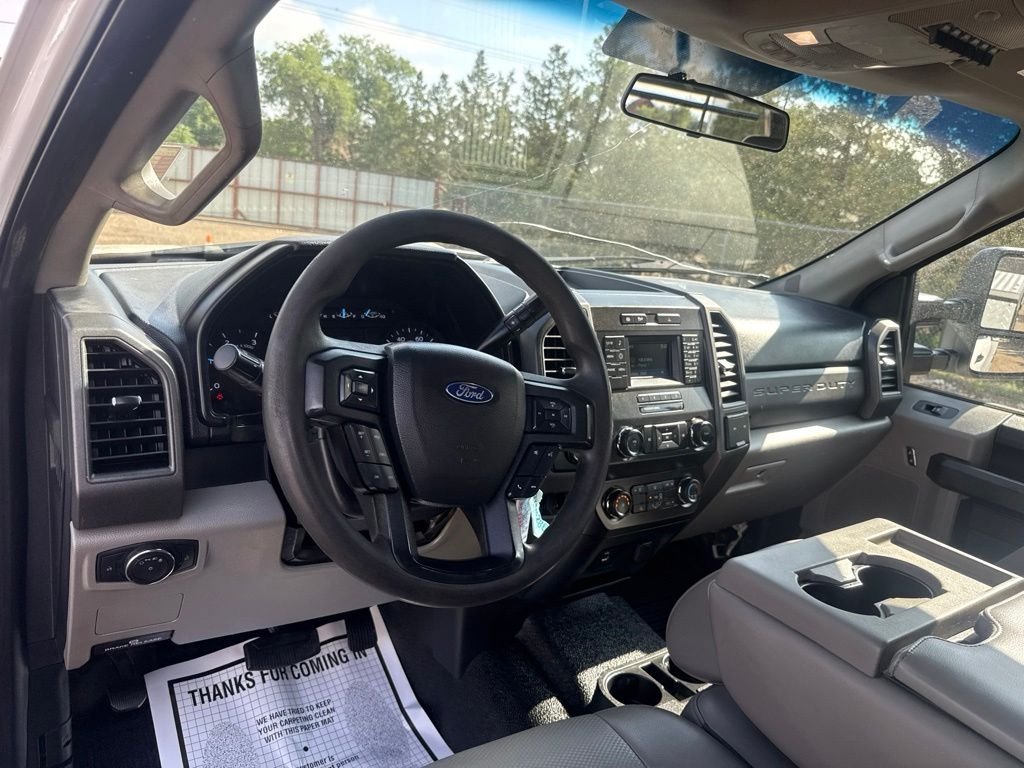 Used 2019 Oxford White Ford XL image 16