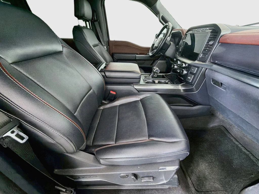Used 2023 Carbonized Gray Metallic Ford Lariat image 26