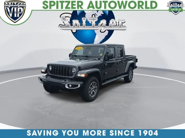 Used 2024 Gray Jeep Sport S image 4