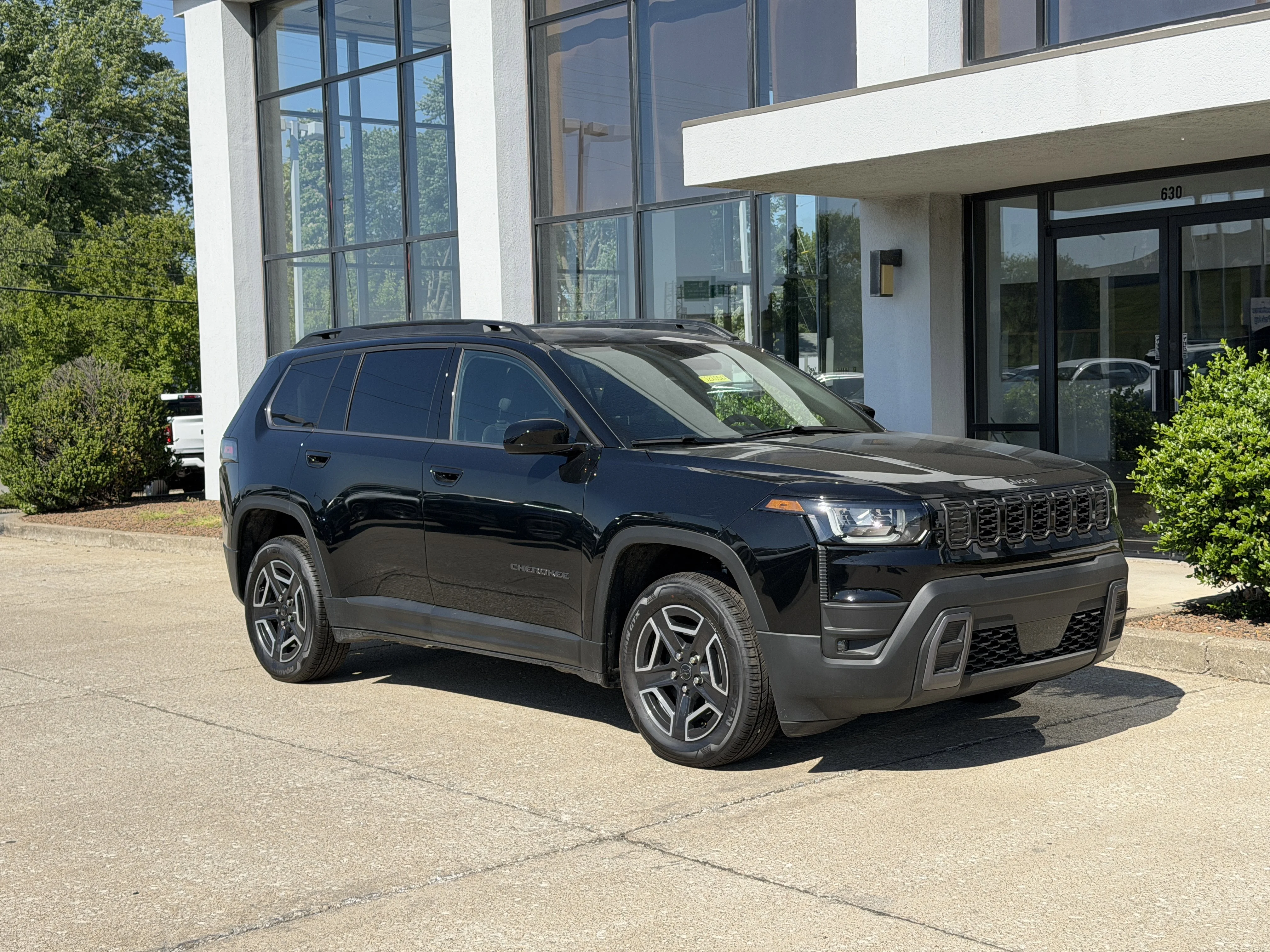 New 2026 Diamond Black Crystal Pearlcoat Jeep Laredo image 2