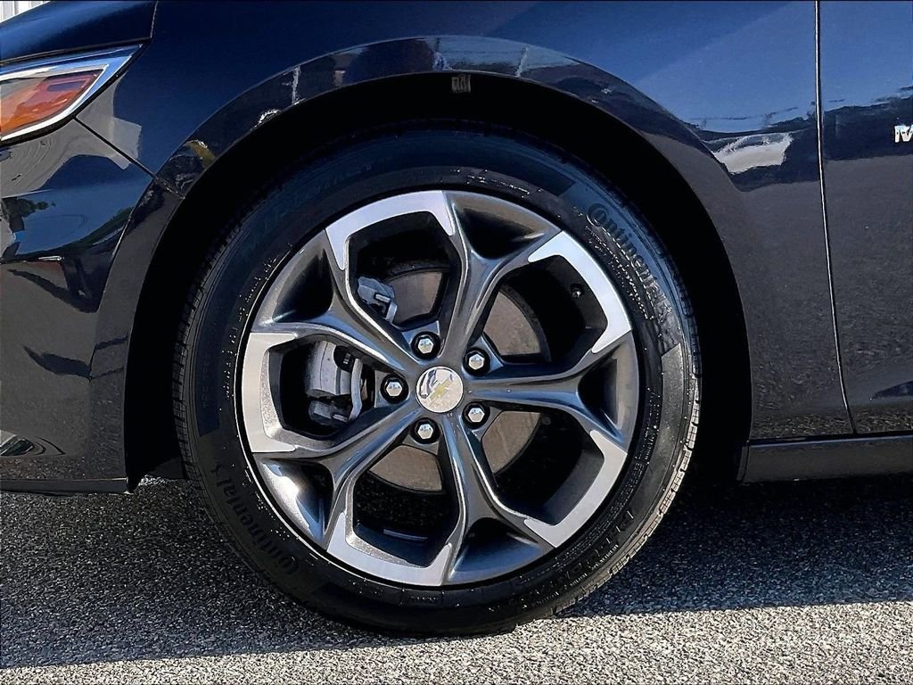 Used 2022 Gray Chevrolet LT image 7