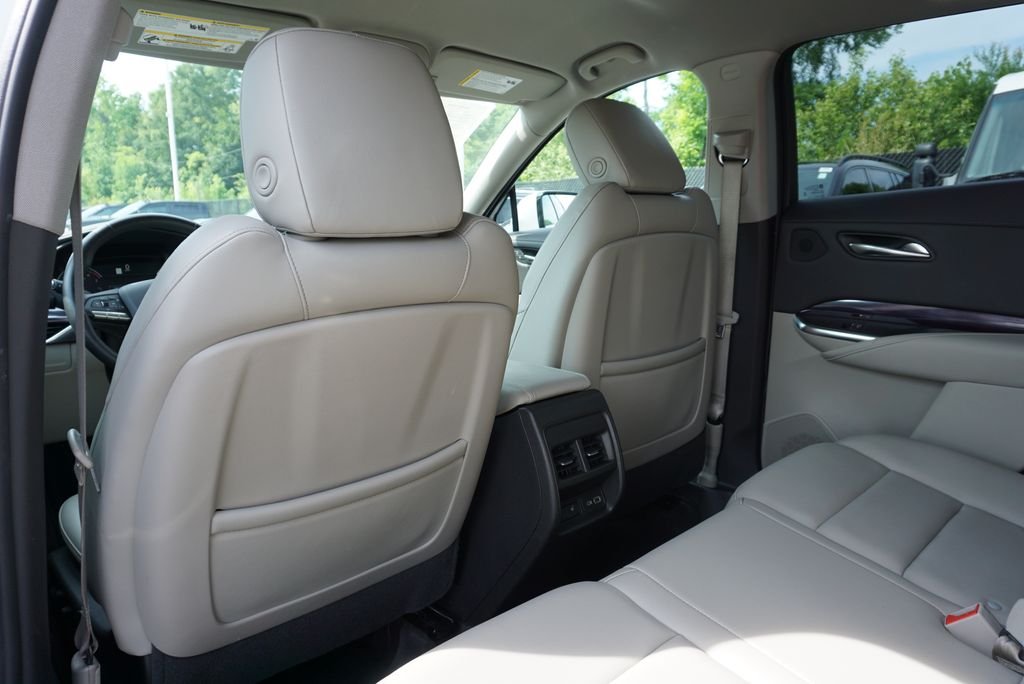 Used 2022 Radiant Silver Metallic Cadillac Luxury image 41