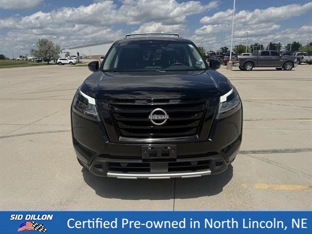 Used 2023 Super Black Nissan SL image 4
