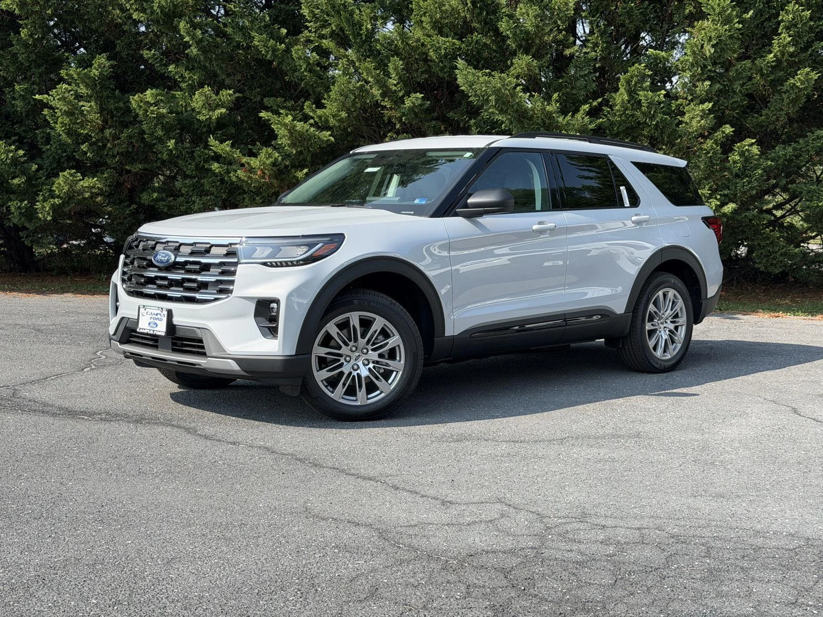 New 2026 Space White Metallic Ford Active image 2