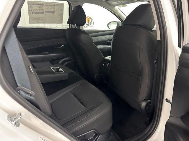 New 2026 White Hyundai SEL AWD image 31