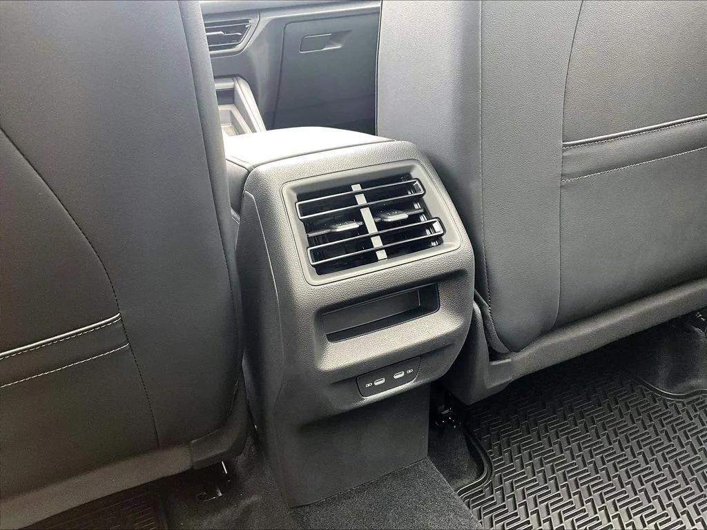New 2026 Black Volkswagen 2.0T SE image 11