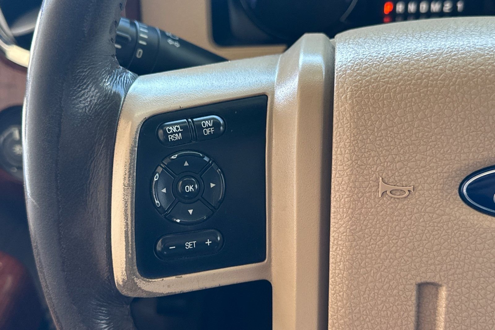 Used 2016 White Ford King Ranch image 23