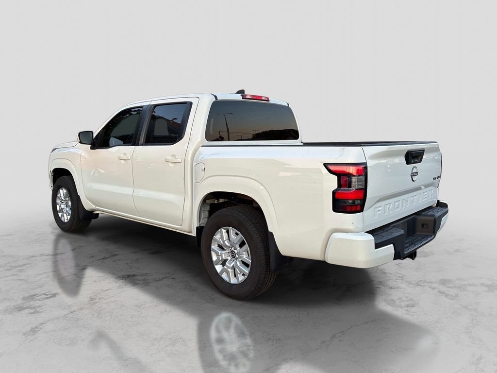 Used 2023 White Nissan SV image 5