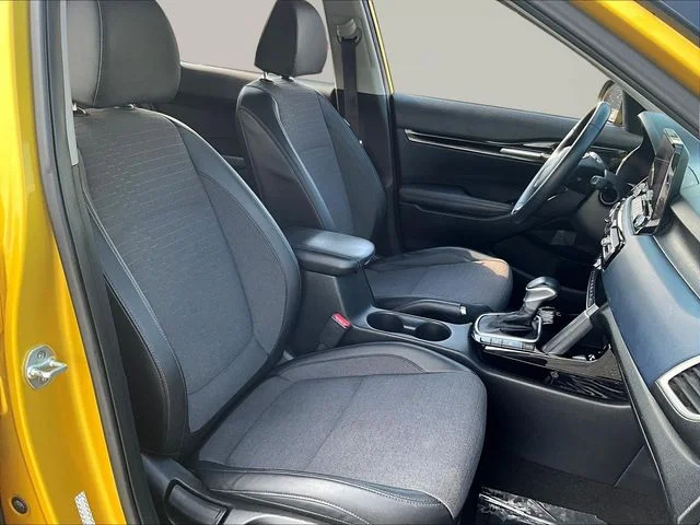 Used 2022 Yellow Kia S image 33