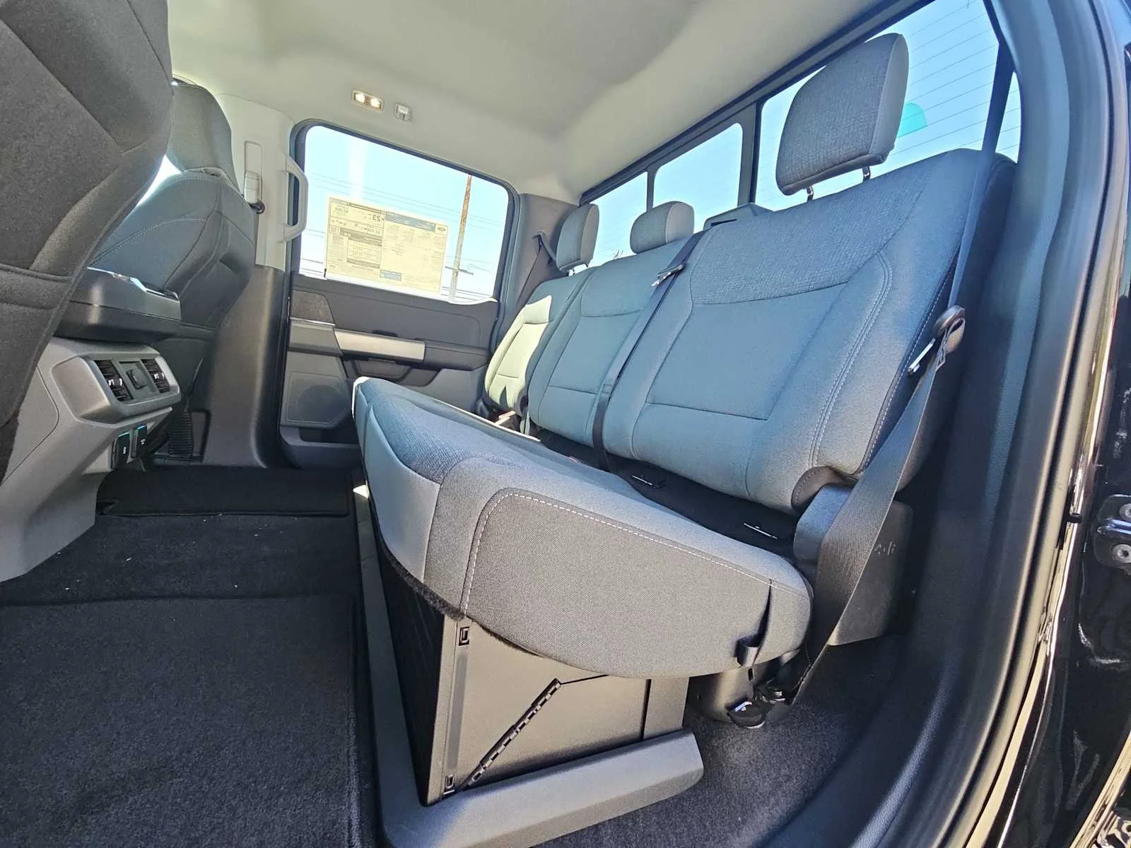 New 2026 Agate Black Metallic Ford XLT image 14