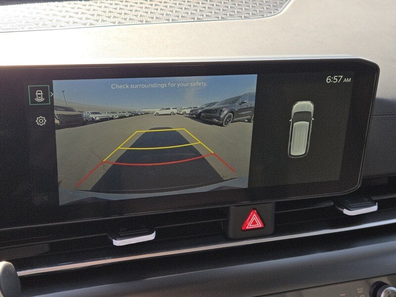 New 2026 Snow White Pearl Kia LXS image 13