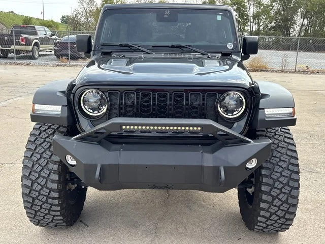 2025 Jeep Wrangler 4-Door Willys - Photo 10
